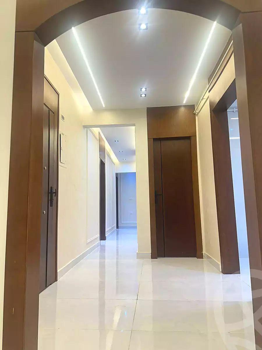 https://aqarmap.com.eg/ar/listing/6806793-for-sale-cairo-6th-of-october-el-ahyaa-neighborhood-4th-neighbourhood-2