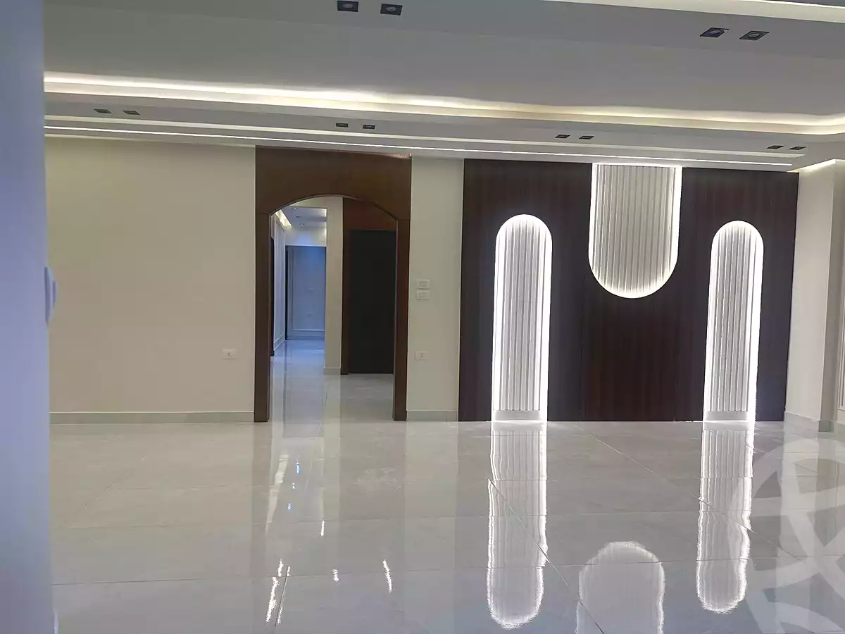 https://aqarmap.com.eg/ar/listing/6806793-for-sale-cairo-6th-of-october-el-ahyaa-neighborhood-4th-neighbourhood-2