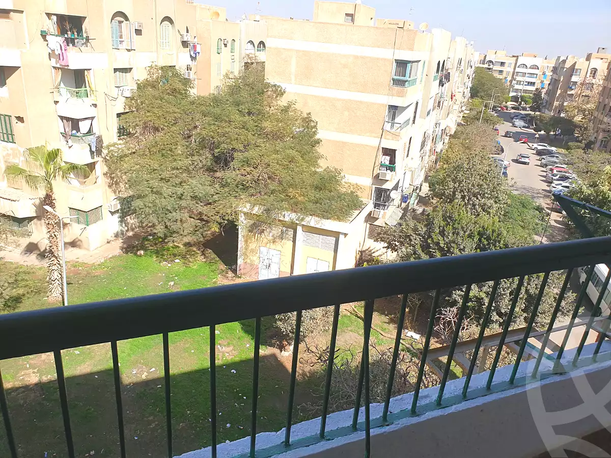 https://aqarmap.com.eg/ar/listing/6806818-for-sale-cairo-el-sheikh-zayed-city-el-hay-elawel-street-10