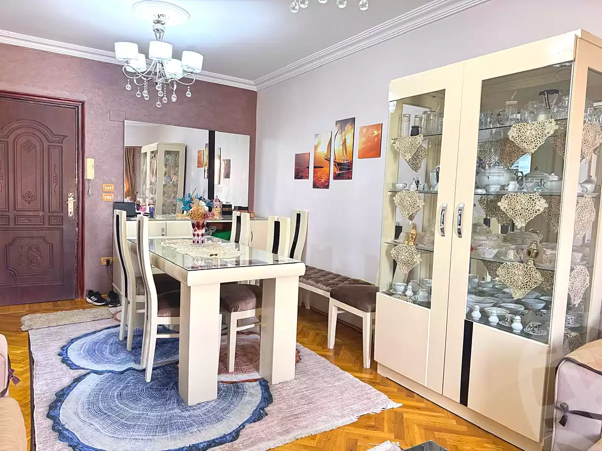 https://aqarmap.com.eg/en/listing/6806820-for-sale-cairo-el-sheikh-zayed-city-el-hay-elawel-street-10