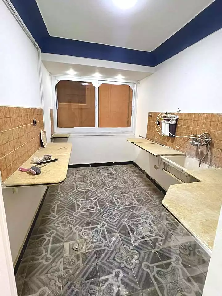 https://aqarmap.com.eg/ar/listing/6806864-for-sale-alexandria-l-jmy-lbytsh-el-hanafeya-st