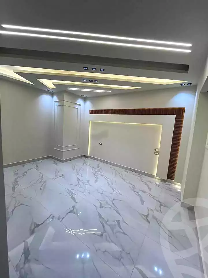 https://aqarmap.com.eg/ar/listing/6807402-for-sale-alexandria-camp-cesar-el-gaish-rd