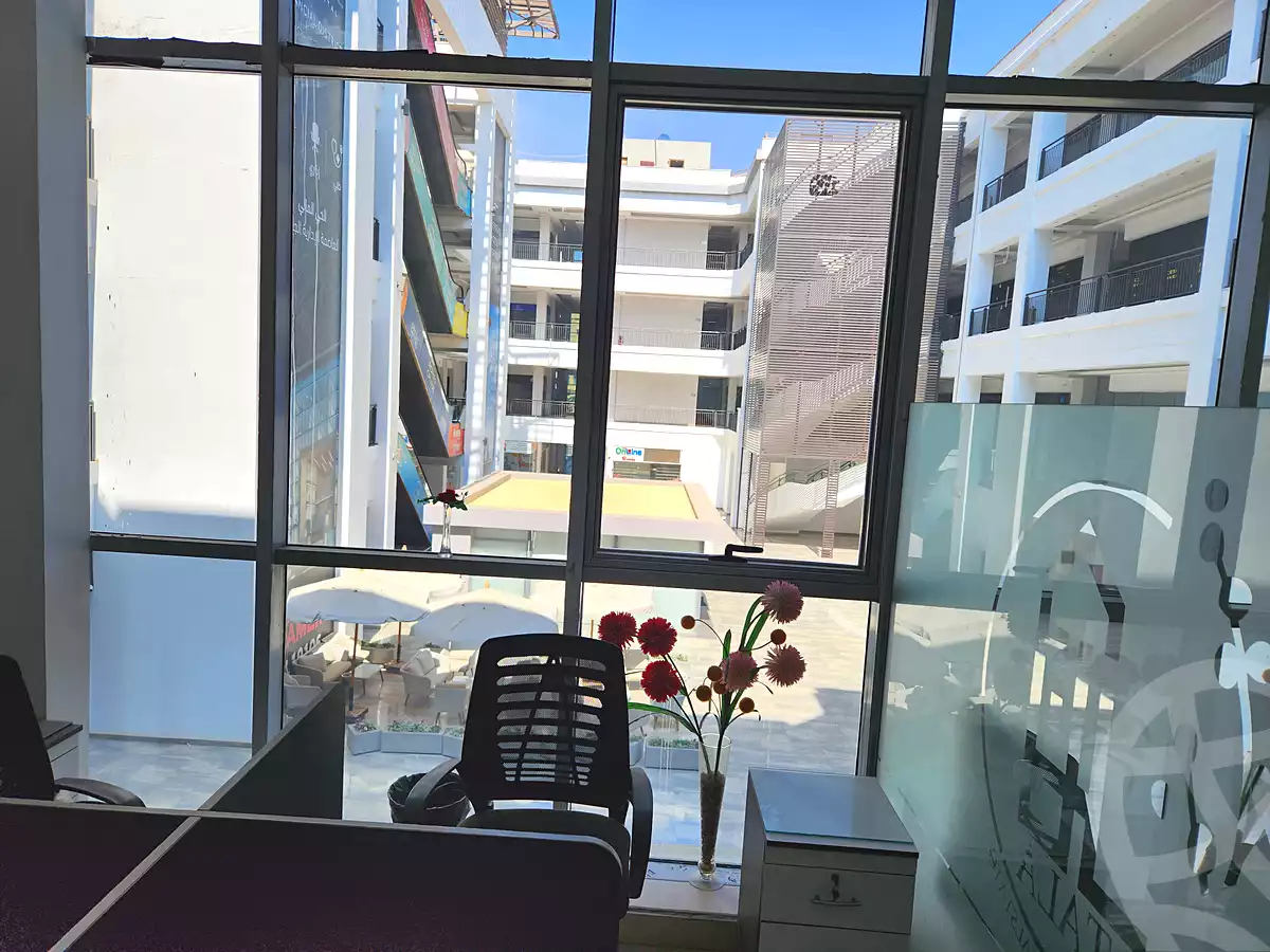 https://aqarmap.com.eg/ar/listing/6617376-for-rent-cairo-new-cairo-90th-street-south-teseen-st