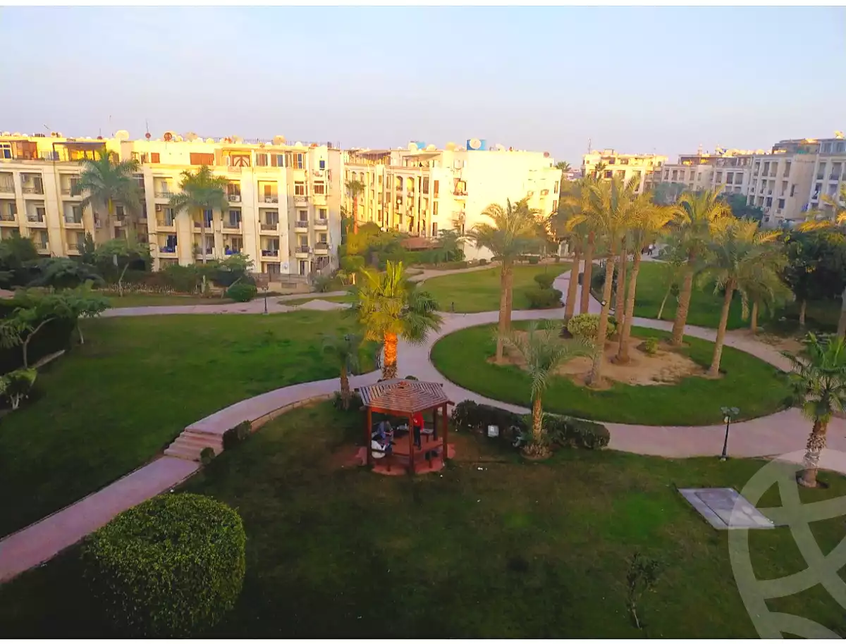 https://aqarmap.com.eg/ar/listing/6808405-for-sale-cairo-el-sheikh-zayed-city-compounds-hadayek-el-mohandiseen