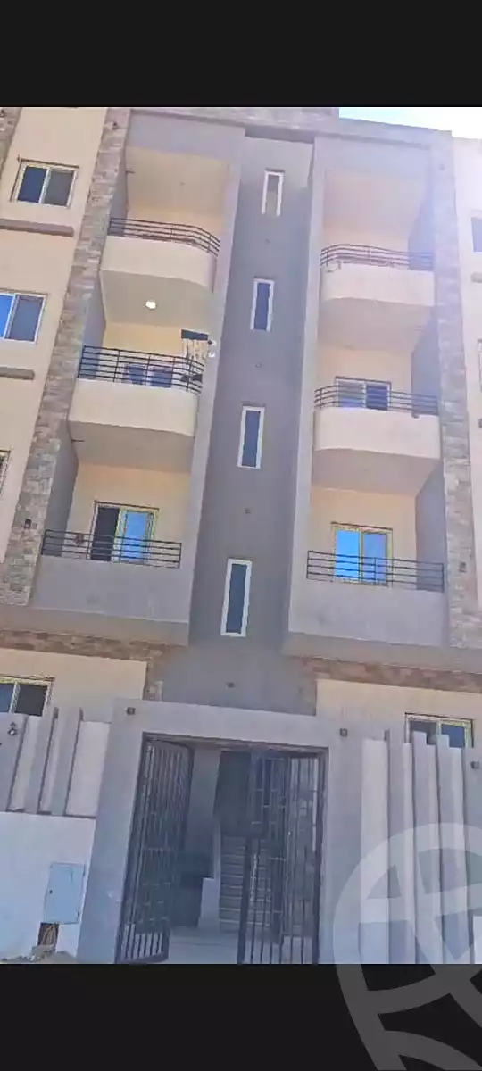 https://aqarmap.com.eg/en/listing/6808599-for-sale-cairo-badr-city-hai-el-ashgar-featured-neighborhood-bait-el-watan