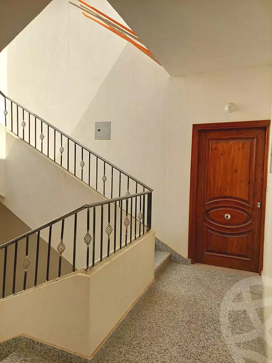 https://aqarmap.com.eg/ar/listing/6808418-for-sale-cairo-6th-of-october-el-tawsaat-el-shamalya-hy-2000-qt