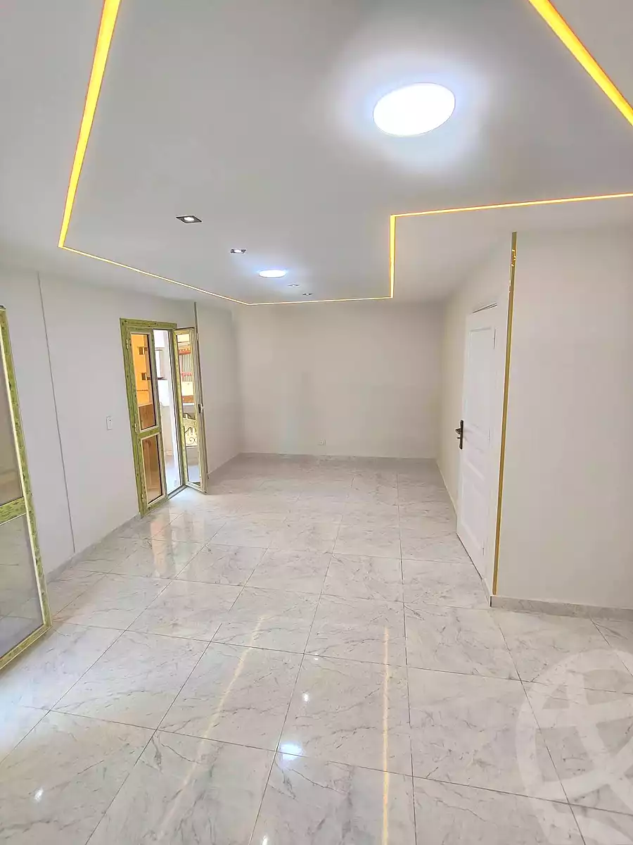 https://aqarmap.com.eg/ar/listing/6809001-for-sale-alexandria-sydy-bshr-sydy-bshr-bhry-khalil-hamada-st