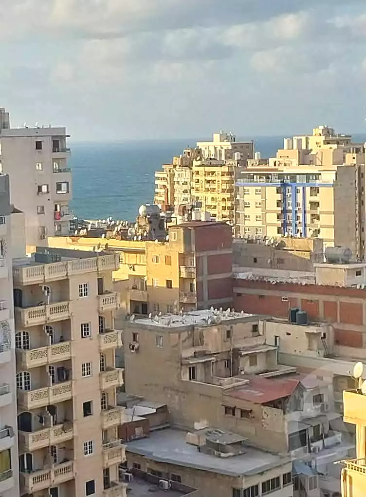 https://aqarmap.com.eg/ar/listing/6809037-for-sale-alexandria-sydy-bshr-sydy-bshr-bhry-shr-mhmwd-l-yswy