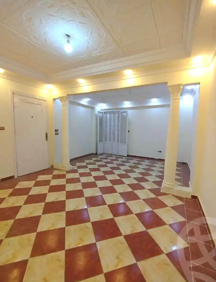 https://aqarmap.com.eg/en/listing/6810534-for-sale-alexandria-lsywf-el-falki