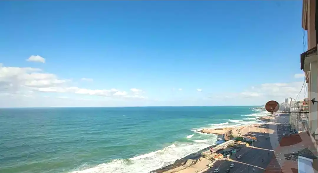 https://aqarmap.com.eg/ar/listing/6811421-for-rent-alexandria-camp-cesar-el-gaish-rd