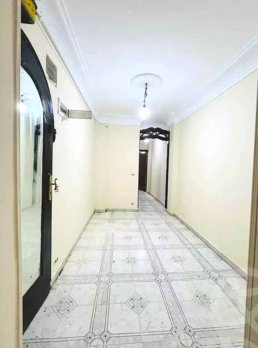 https://aqarmap.com.eg/en/listing/6811498-for-sale-alexandria-lsywf-el-falki