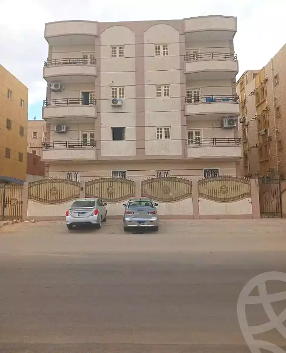 https://aqarmap.com.eg/ar/listing/6811598-for-sale-monufia-sadat-city-lmntq-12