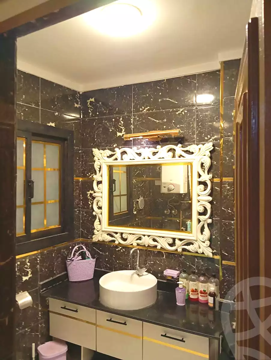 https://aqarmap.com.eg/ar/listing/6812091-for-sale-cairo-ain-shams-ain-shams-el-sharkia-el-zahraa-st