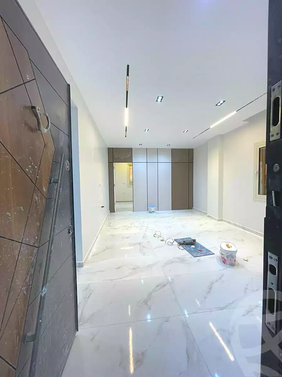 https://aqarmap.com.eg/ar/listing/6812310-for-sale-cairo-6th-of-october-el-ahyaa-neighborhood-3rd-al-hay-al-thalith-st