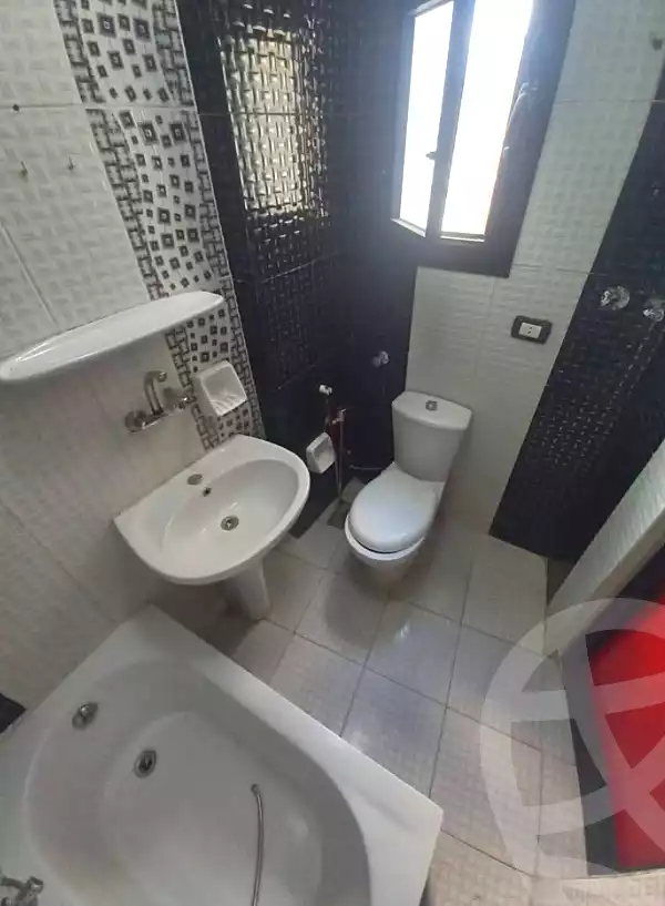 https://aqarmap.com.eg/ar/listing/6813463-for-sale-alexandria-sydy-bshr-sydy-bshr-bhry