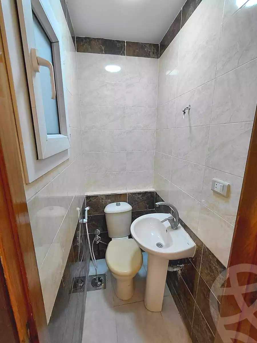 https://aqarmap.com.eg/ar/listing/6814223-for-sale-alexandria-sydy-bshr-sydy-bshr-bhry-shr-mhmwd-l-yswy