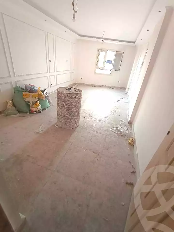 https://aqarmap.com.eg/en/listing/6815704-for-sale-alexandria-moharram-bey-erfan-st