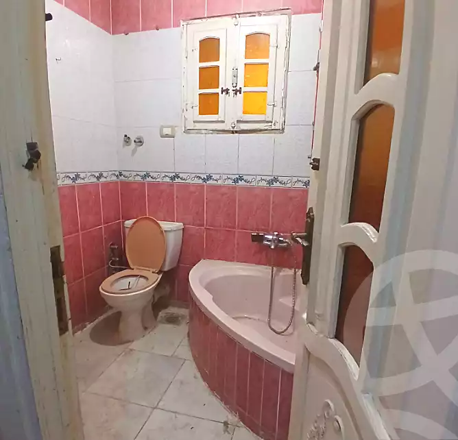 https://aqarmap.com.eg/en/listing/6814568-for-sale-alexandria-lsywf-el-falki