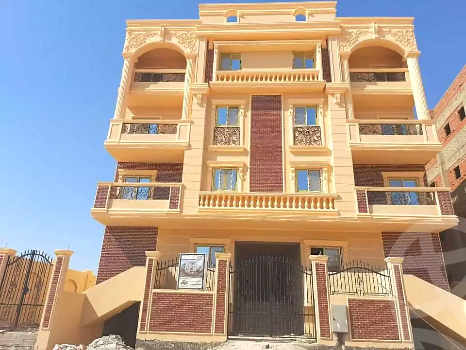 https://aqarmap.com.eg/ar/listing/6816403-for-sale-cairo-6th-of-october-el-ahyaa-neighborhood-9th