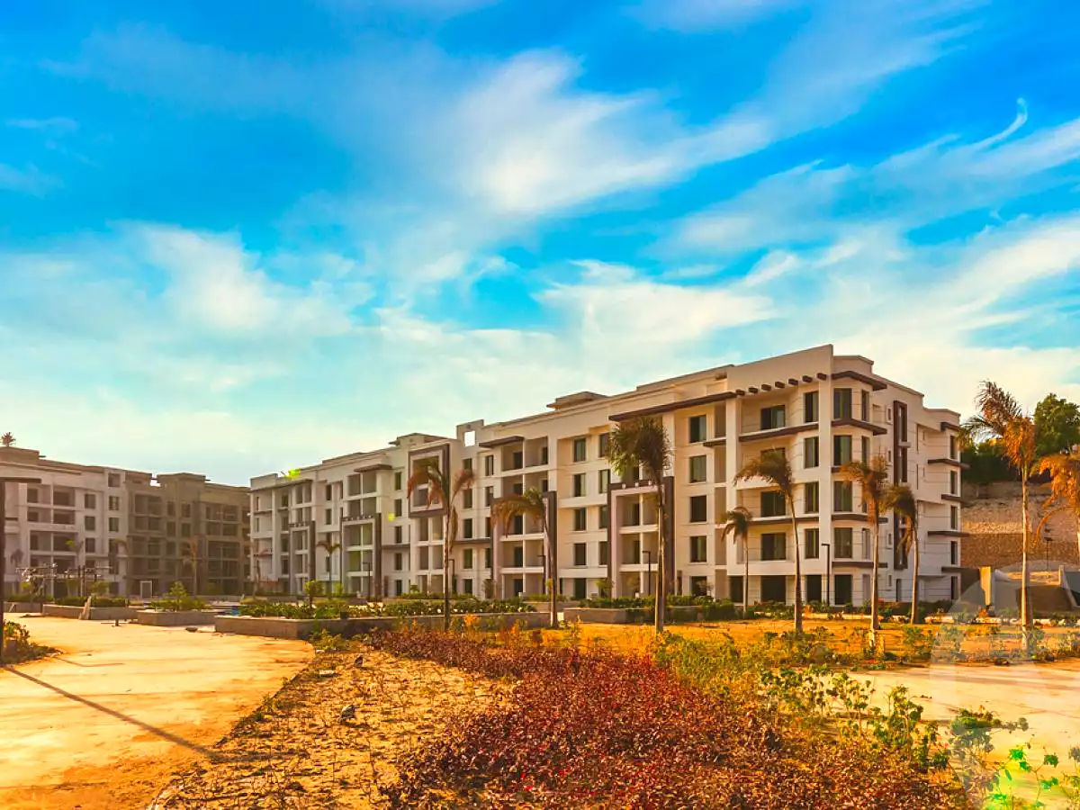 https://aqarmap.com.eg/ar/listing/6816505-for-sale-cairo-el-sheikh-zayed-city-alex-cairo-desert-road-nyoum-pyramids-arab-developments