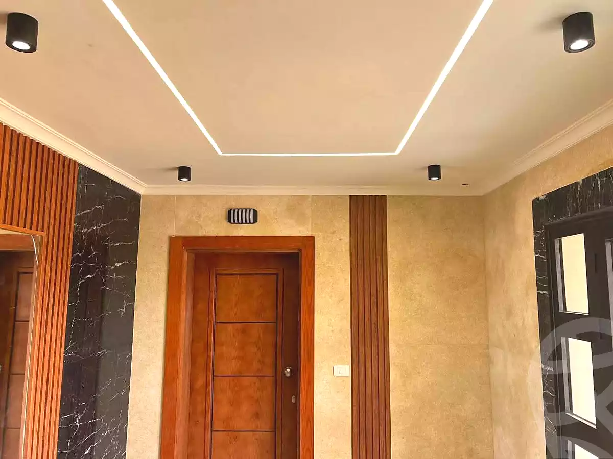 https://aqarmap.com.eg/ar/listing/6816612-for-sale-cairo-new-administrative-capital-r8-rmtn