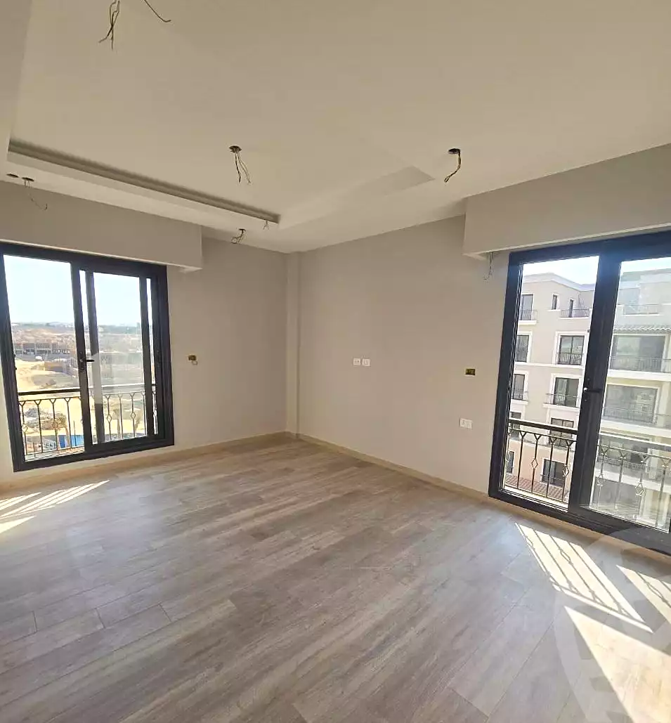 https://aqarmap.com.eg/en/listing/6816896-for-sale-cairo-el-sheikh-zayed-city-compounds-kmbwnd-fyldj-wyst-dr-llttwyr