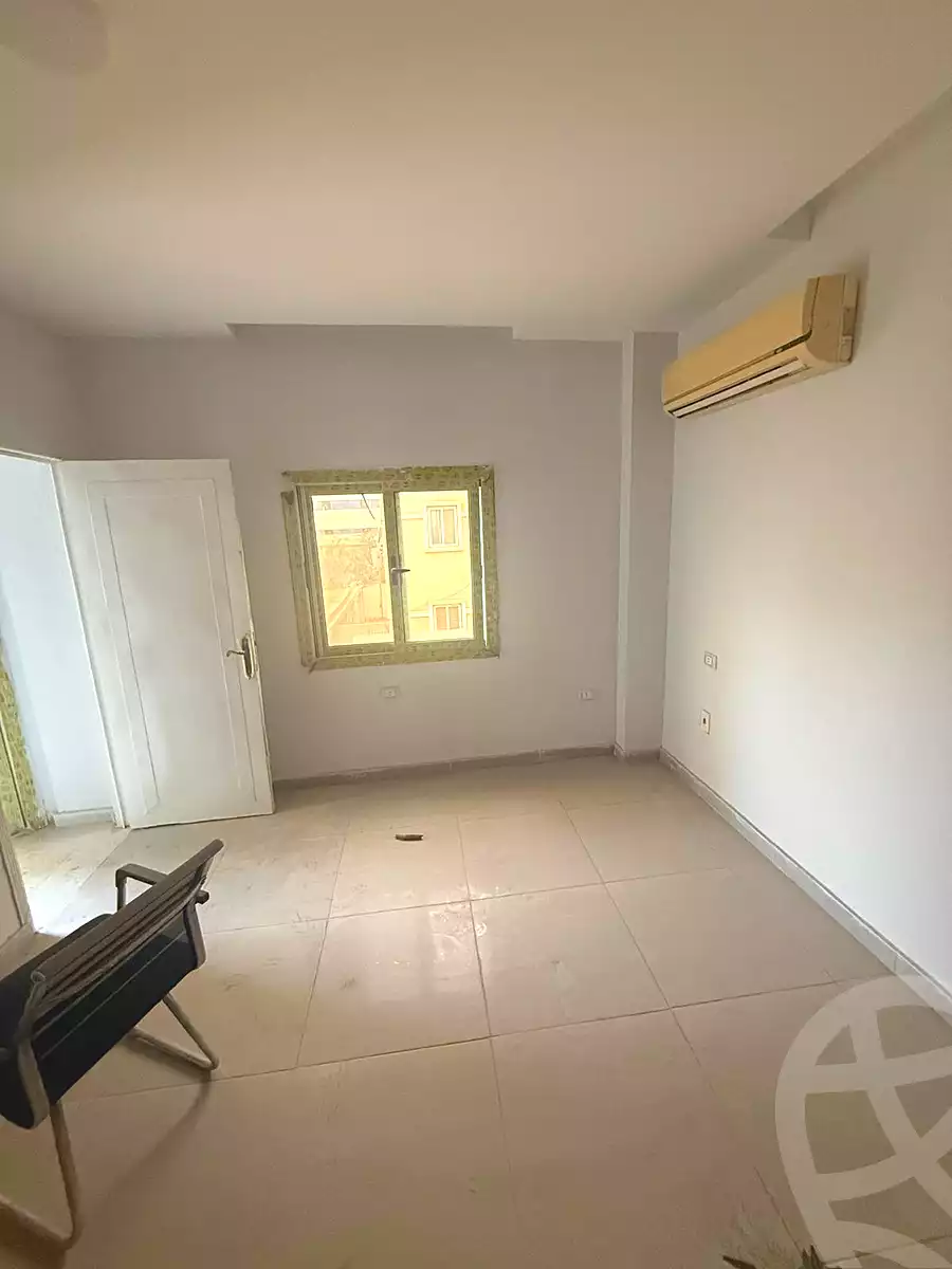 https://aqarmap.com.eg/ar/listing/6816945-for-rent-cairo-el-sheikh-zayed-city-compounds-el-yasmeen-compound