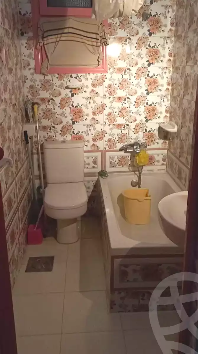 https://aqarmap.com.eg/ar/listing/6817496-for-sale-alexandria-moharram-bey-kanal-al-mahmoudeya-al-bahri-st
