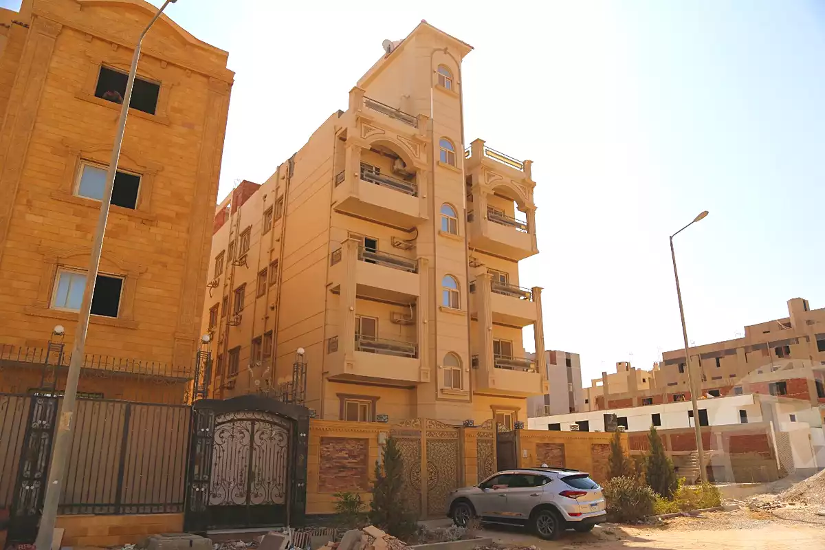 https://aqarmap.com.eg/ar/listing/6817973-for-sale-cairo-6th-of-october-el-tawsaat-el-shamalya-hy-2000-qt