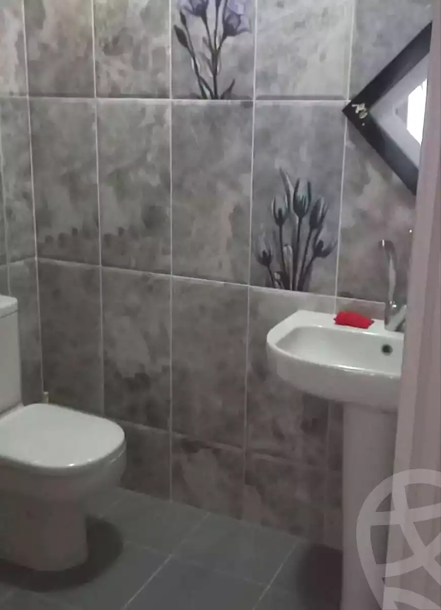 https://aqarmap.com.eg/ar/listing/6818174-for-sale-alexandria-moharram-bey-kanal-al-mahmoudeya-al-bahri-st
