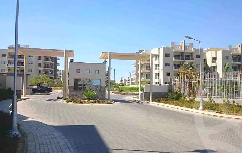 https://aqarmap.com.eg/ar/listing/6818567-for-sale-cairo-el-sheikh-zayed-city-compounds-dh-drys