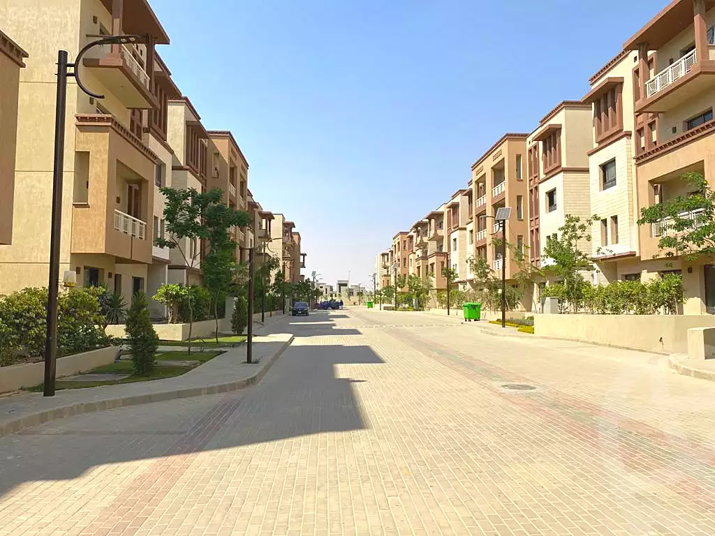 https://aqarmap.com.eg/en/listing/6818583-for-rent-cairo-6th-of-october-compounds-green-5