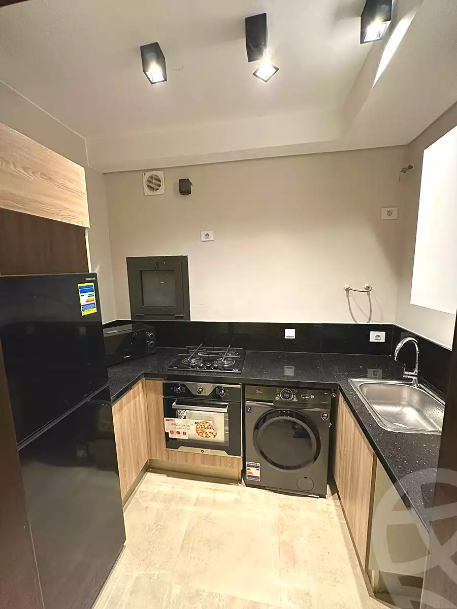 https://aqarmap.com.eg/ar/listing/6818601-for-rent-cairo-el-sheikh-zayed-city-compounds-zyd-wr-llttwyr-z-tower