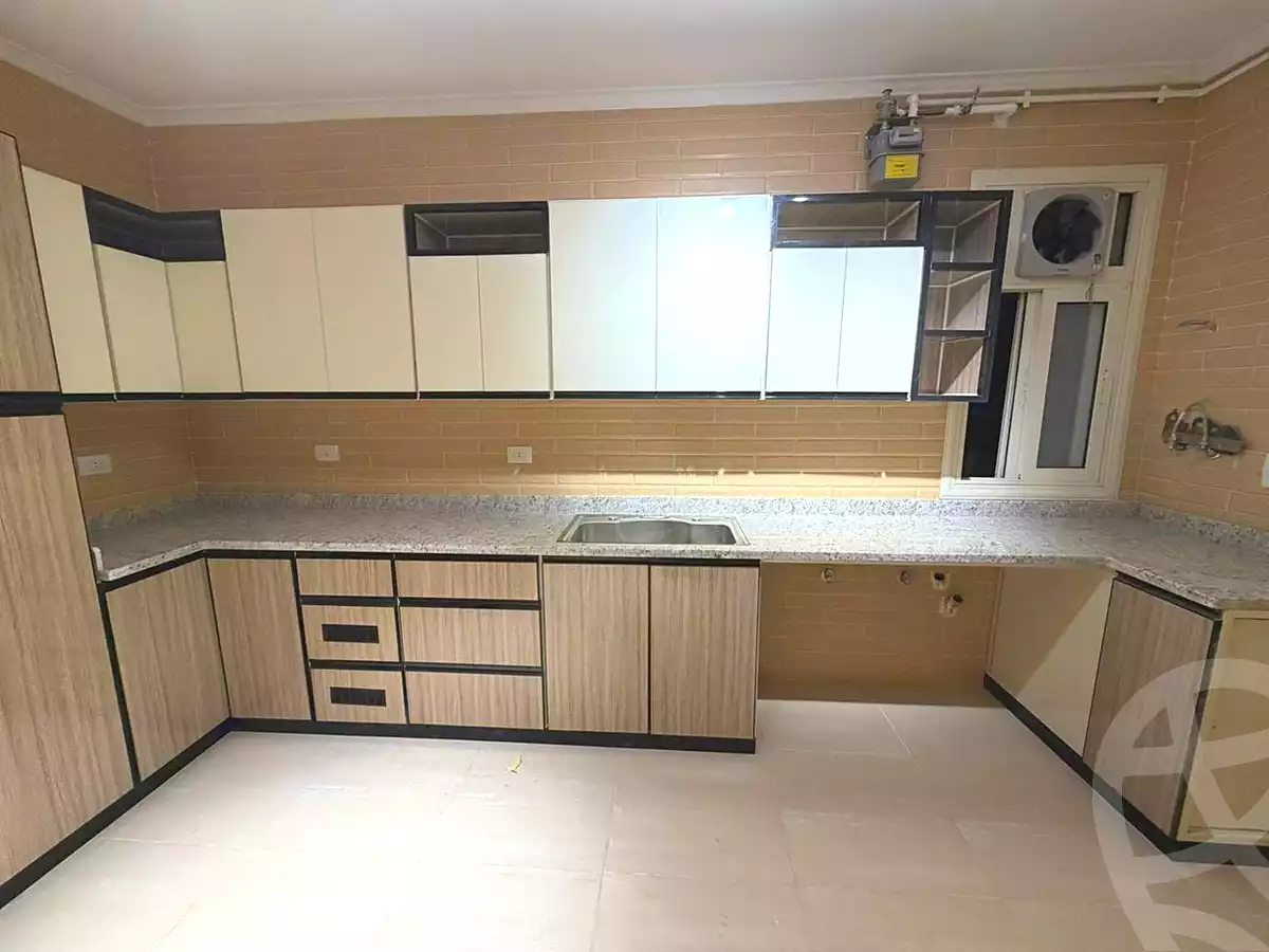 https://aqarmap.com.eg/ar/listing/6818706-for-rent-cairo-el-sheikh-zayed-city-mntq-fr-y-bmdyn-lshykh-zyd