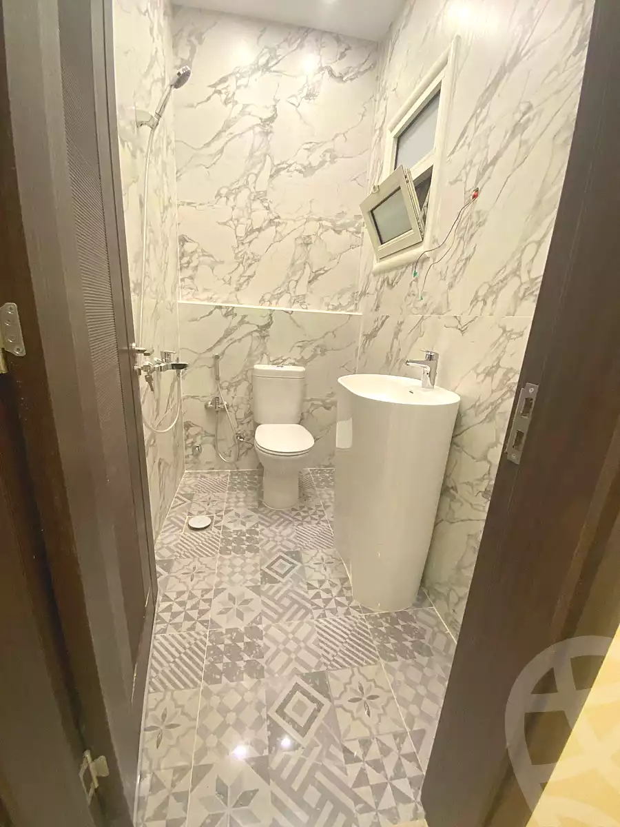 https://aqarmap.com.eg/ar/listing/6818809-for-rent-cairo-6th-of-october-compounds-green-5