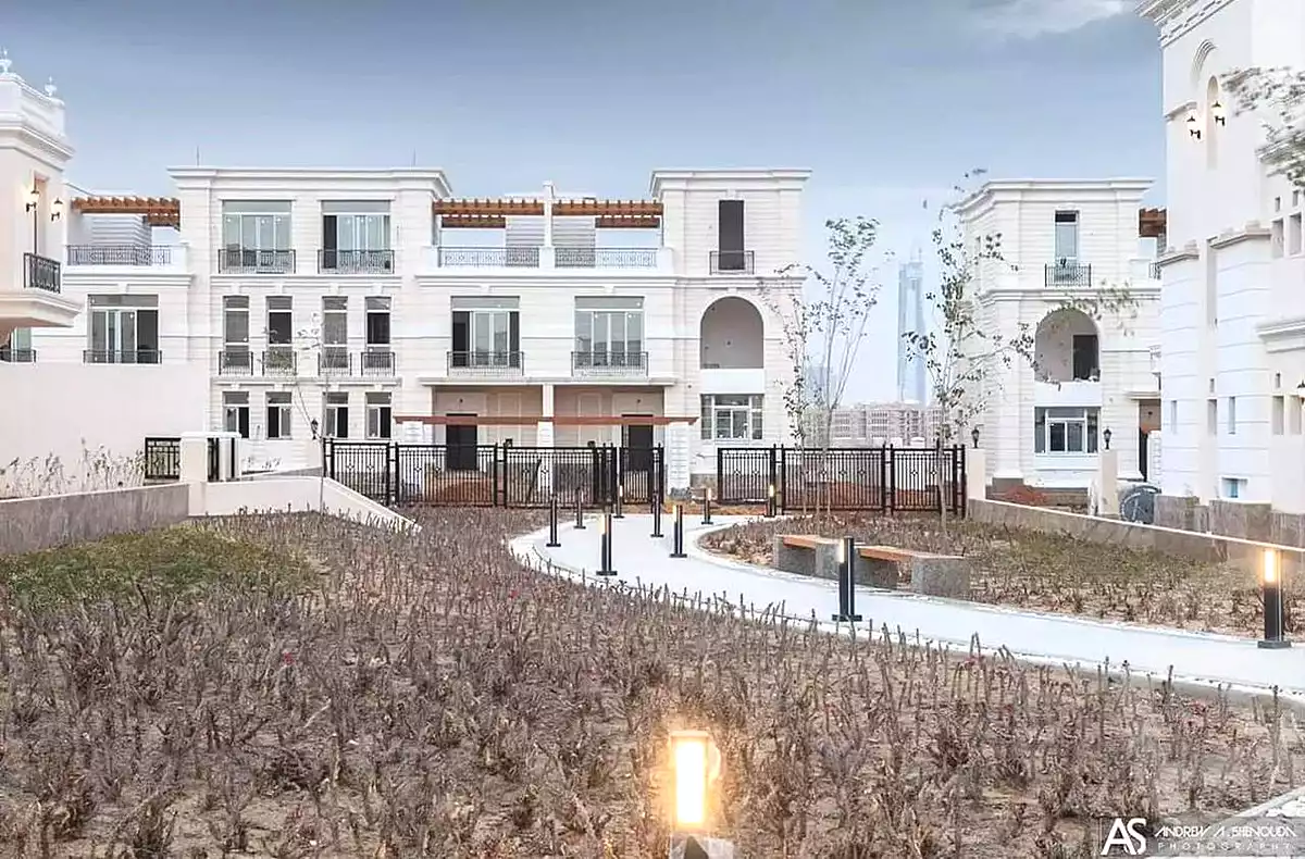 https://aqarmap.com.eg/ar/listing/6818763-for-sale-cairo-new-administrative-capital-r5-granville-compound-founders