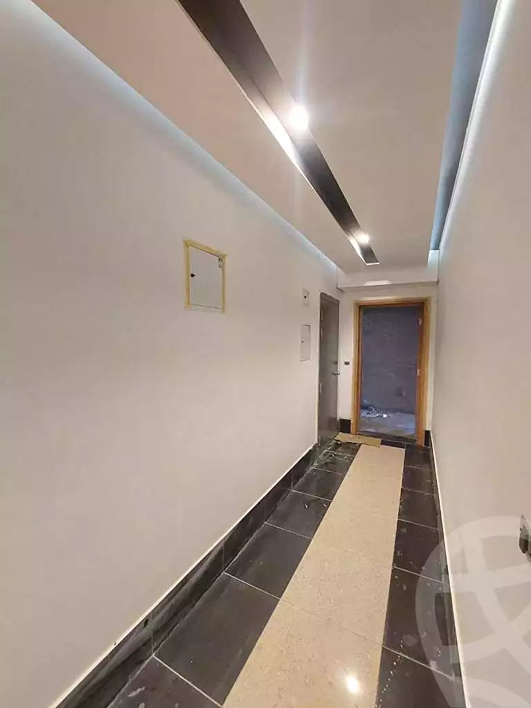 https://aqarmap.com.eg/en/listing/6819078-for-sale-cairo-new-administrative-capital-r7-midtown-condo
