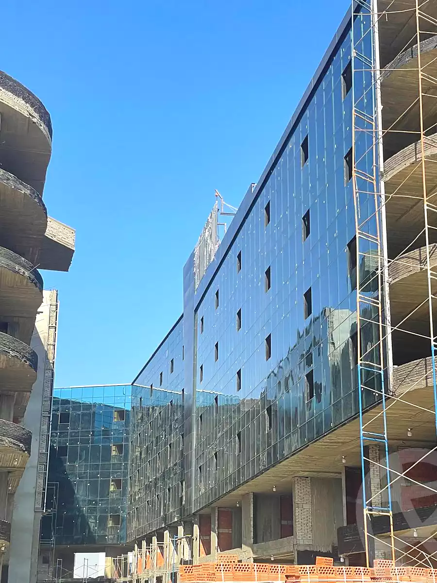 https://aqarmap.com.eg/en/listing/6819074-for-sale-cairo-el-sheikh-zayed-city-compounds-101-mall-premium