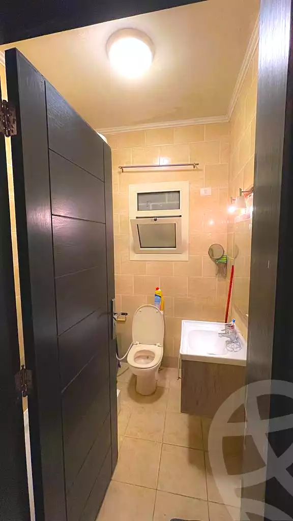 https://aqarmap.com.eg/en/listing/6819102-for-rent-cairo-el-sheikh-zayed-city-compounds-dh-drys