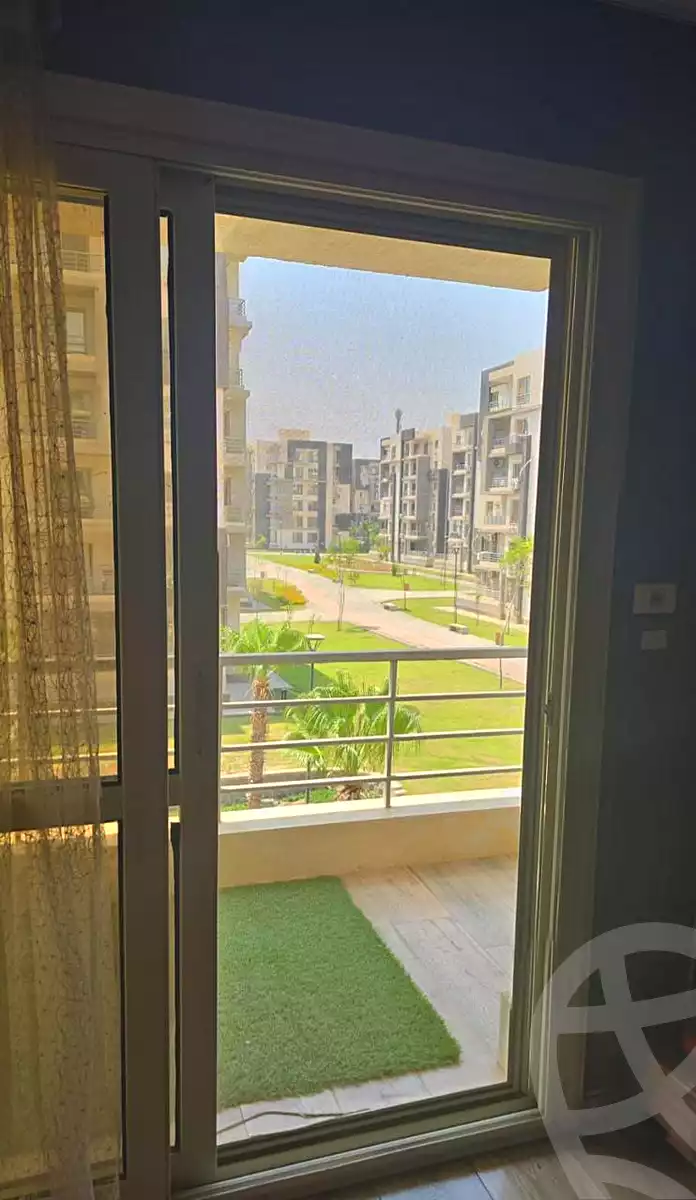 https://aqarmap.com.eg/en/listing/6819728-for-sale-cairo-el-sheikh-zayed-city-compounds-jn-2