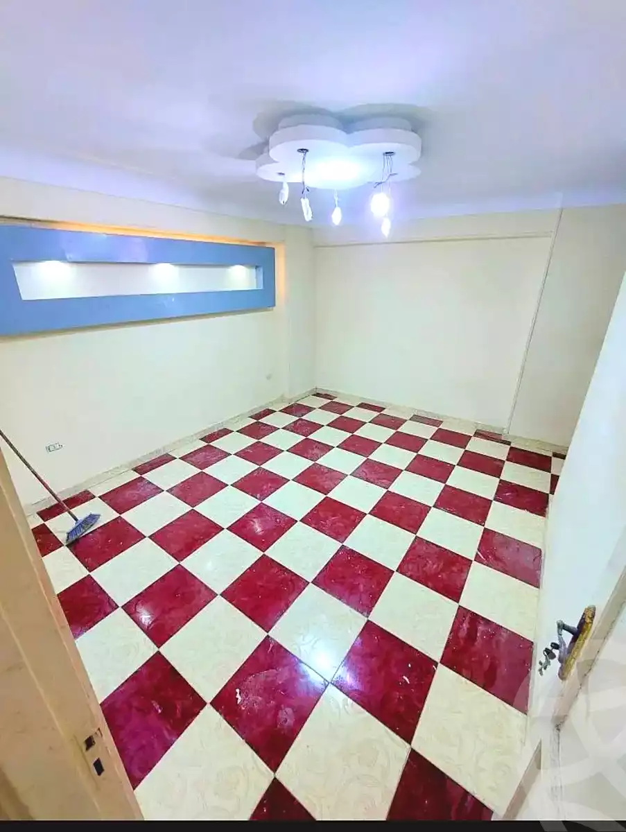 https://aqarmap.com.eg/ar/listing/6820140-for-sale-alexandria-sydy-bshr-sydy-bshr-bhry-ali-hipa-st