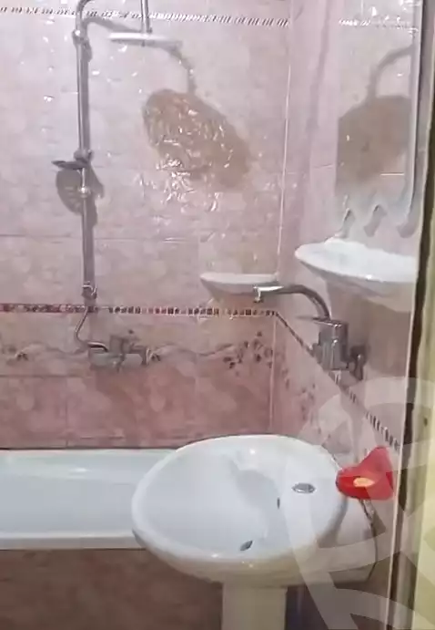 https://aqarmap.com.eg/ar/listing/6820556-for-rent-alexandria-l-jmy-bw-ywsf