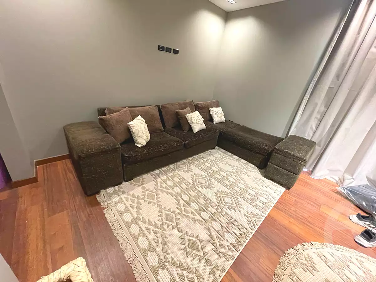 https://aqarmap.com.eg/en/listing/6821016-for-rent-cairo-6th-of-october-compounds-october-plaza