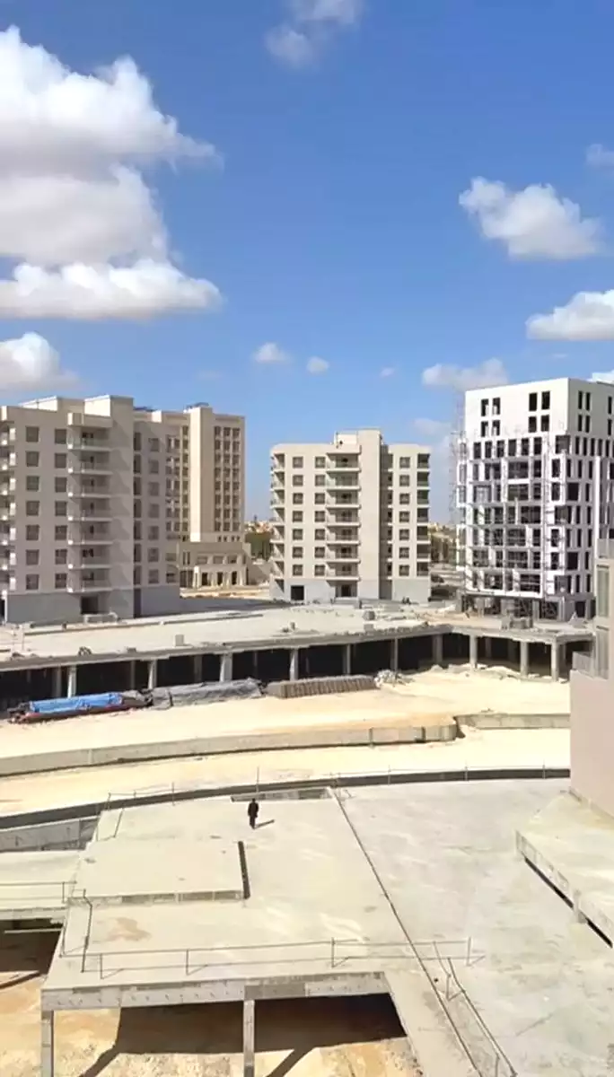 https://aqarmap.com.eg/en/listing/6821059-for-sale-cairo-el-sheikh-zayed-city-compounds-canal-walk-island-205-compound-arkan-palm