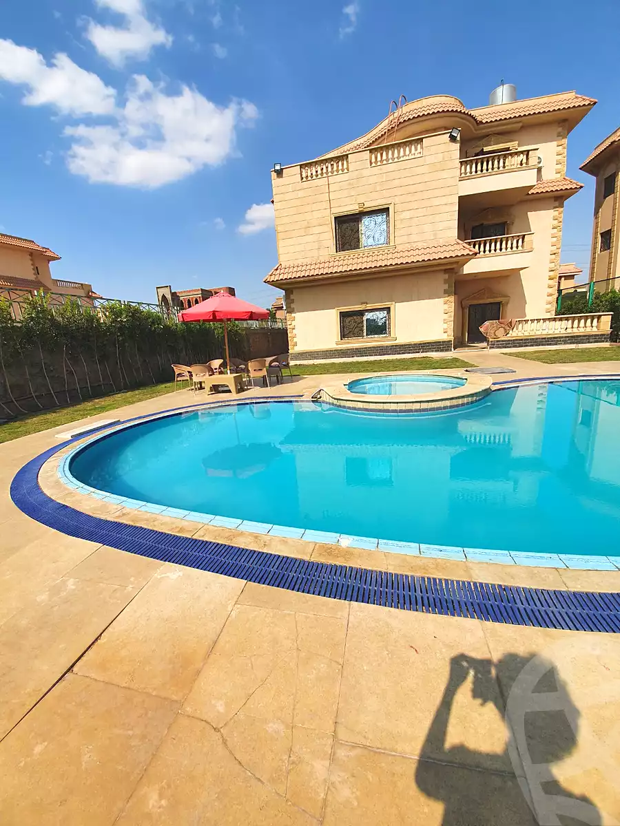 https://aqarmap.com.eg/ar/listing/6821387-for-rent-cairo-6th-of-october-tryq-wsl-dhshwr