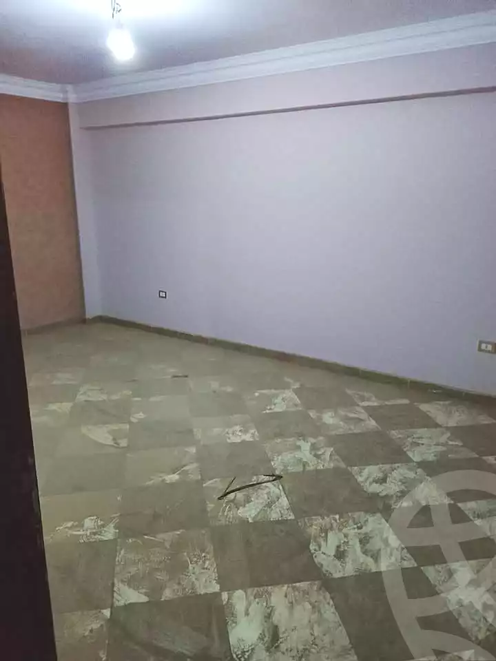https://aqarmap.com.eg/ar/listing/6822631-for-sale-cairo-helwan-helwan-el-sharkeya-mostafa-safwat-st