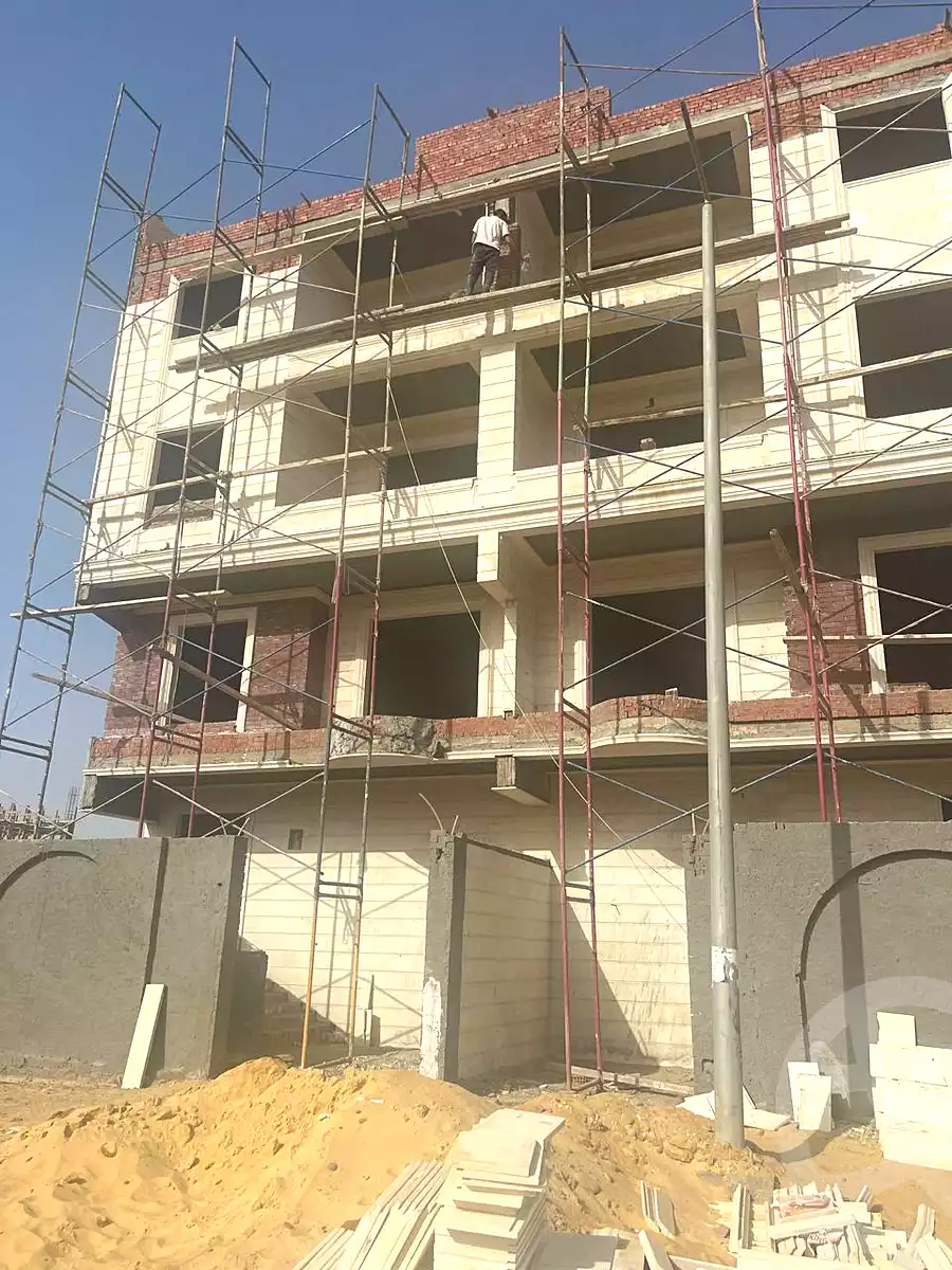 https://aqarmap.com.eg/ar/listing/6822666-for-sale-cairo-al-oubour-el-hay-el-sades-imam-abo-hanifa-el-noaman-st