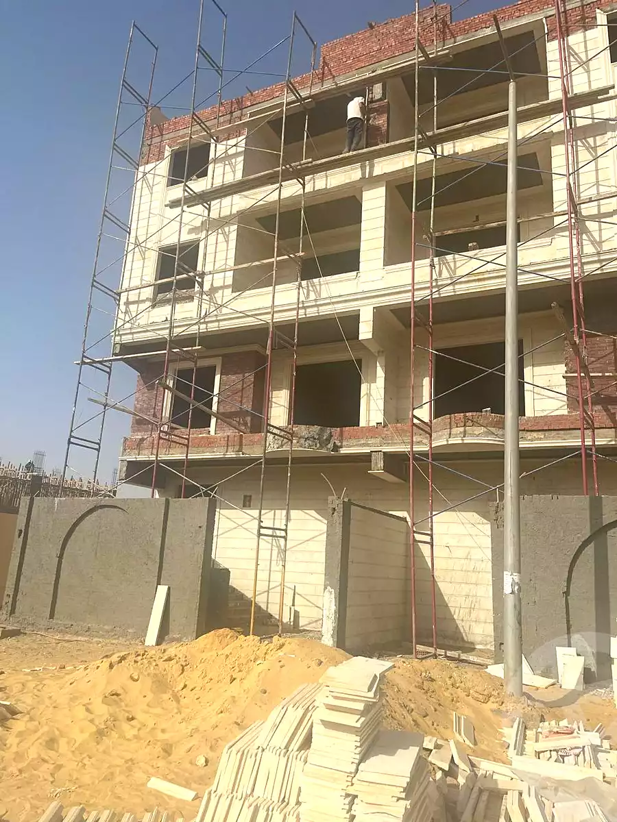 https://aqarmap.com.eg/ar/listing/6822666-for-sale-cairo-al-oubour-el-hay-el-sades-imam-abo-hanifa-el-noaman-st