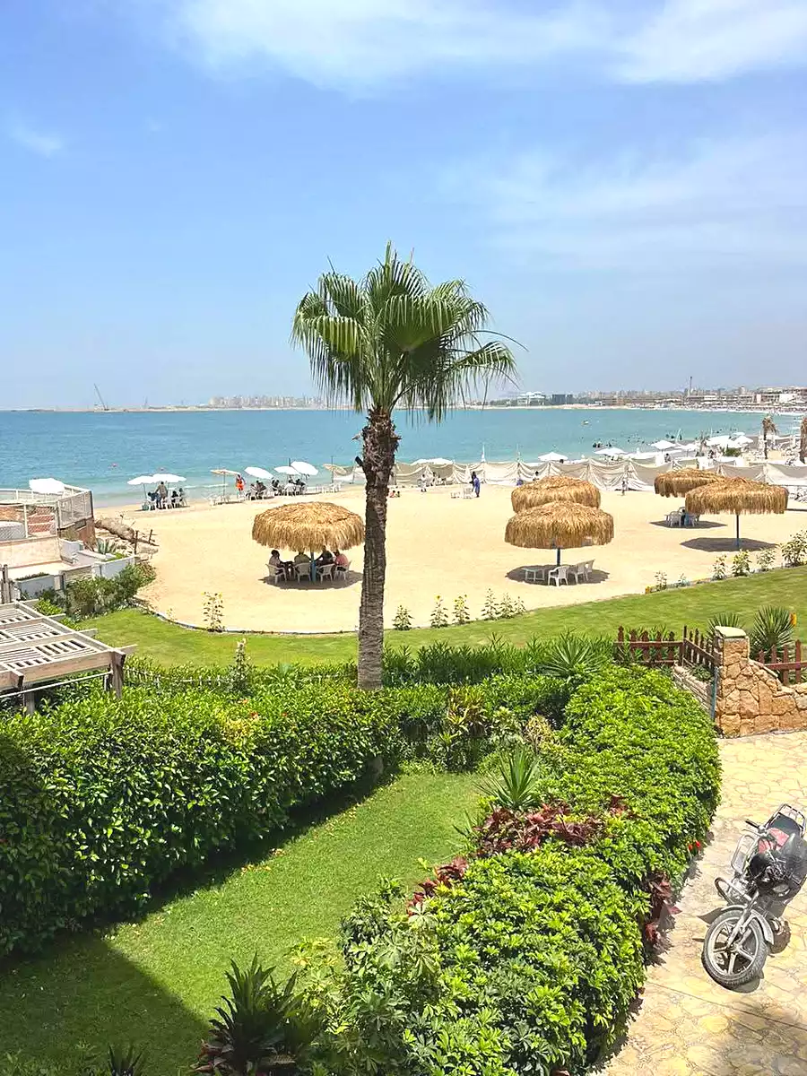 https://aqarmap.com.eg/ar/listing/6823686-for-rent-alexandria-lm-mwr-lm-mwr-lshty-kornesh-el-maamoura-st