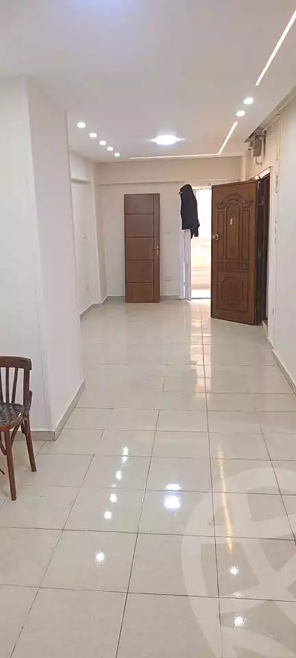 https://aqarmap.com.eg/ar/listing/6826040-for-sale-alexandria-sydy-bshr-sydy-bshr-bhry-shr-mhmd-njyb